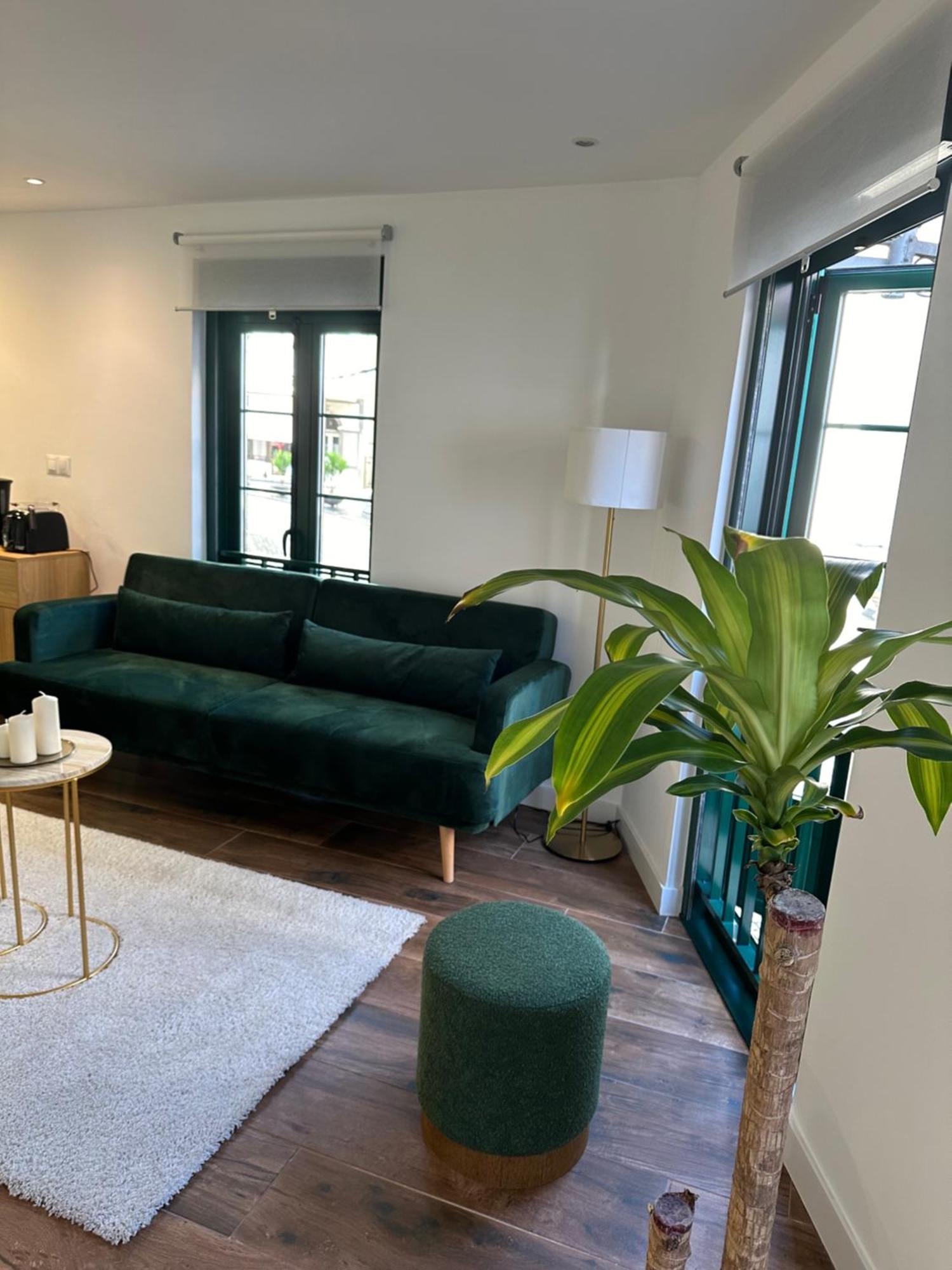 Apartamentos Urbanin I Plaza Ayuntamiento Cudillero Bagian luar foto