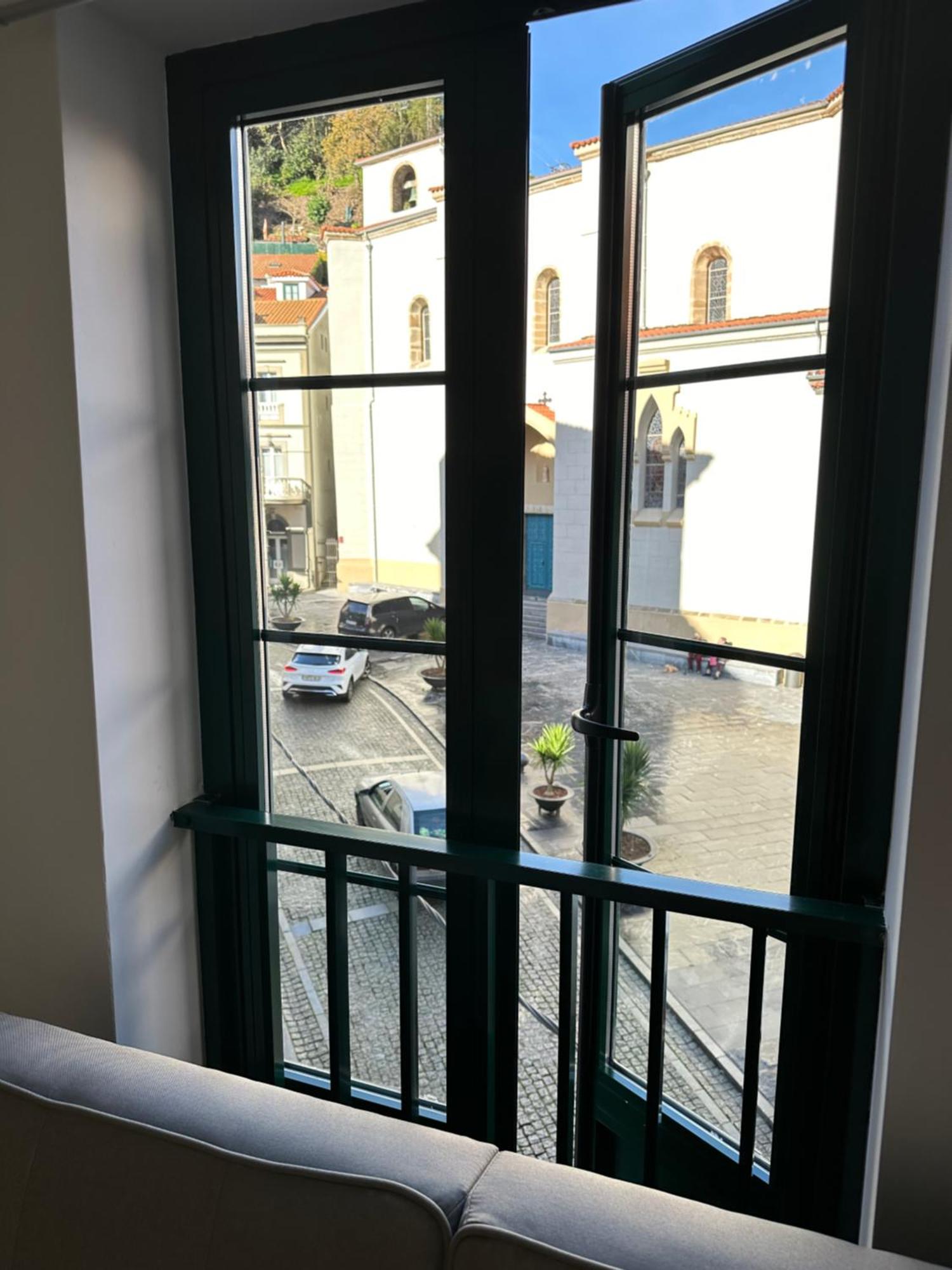 Apartamentos Urbanin I Plaza Ayuntamiento Cudillero Bagian luar foto